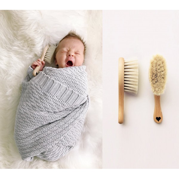 Lullalove Baby šepetys / šukos su natūraliais švelniais šereliais